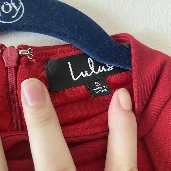 LULUS red 3/4 sleeve cut out formal knee length dress - Picture 5 of 5